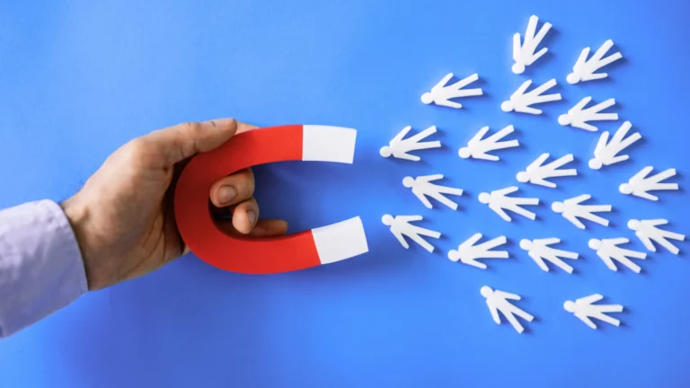 Attirer ses premiers clients en ligne efficacement